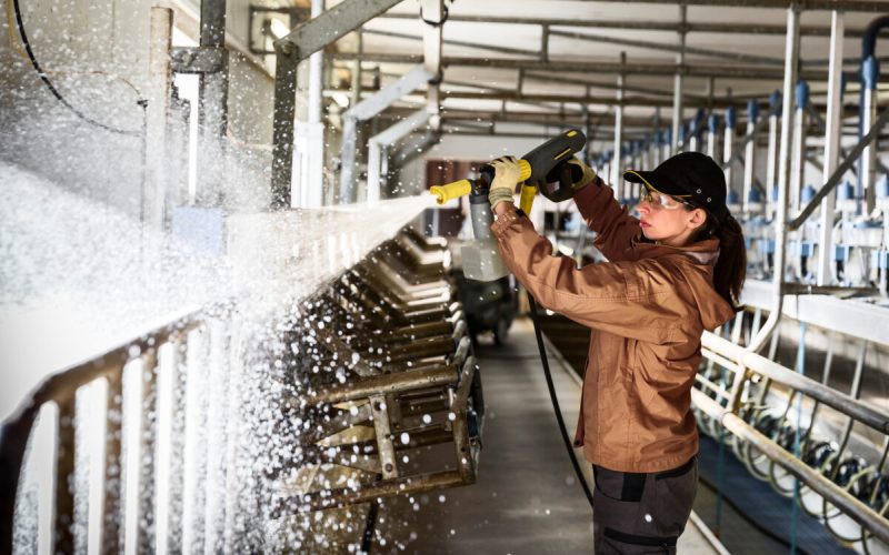 Easyforce Cup Foam Lance Hd Agriculture Milking Parlour App 01 CI20 Portal Image High 3k